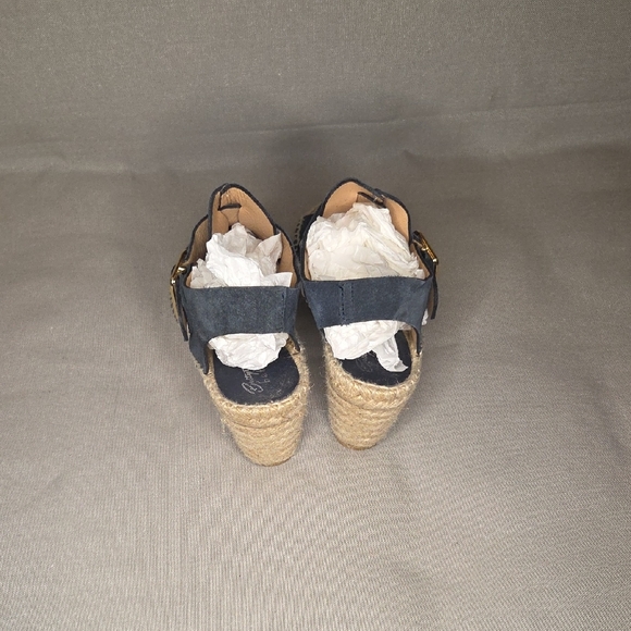 Bettye Muller Dawn Navy Espadrille Sandals - Picture 5 of 8